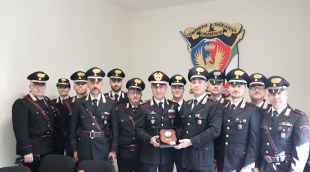 Visita del Comandante Generale dell’Arma dei Carabinieri, Generale C. A. Salvatore Luongo a Messina, tappa anche a Taurianova Un legame che travalica la professione allo stesso modo dei decenni, come dimostra quanto avvenuto nella mattinata quando il Comandante Generale, nel tragitto dalla Capitale a Messina, ha deciso di fermarsi presso la Compagnia Carabinieri di Taurianova (RC), una delle prime sedi di Servizio che lo ha visto cimentarsi, allora giovane Capitano ventiseienne