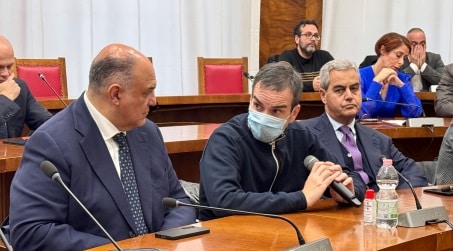 Abramo: Occhiuto, “vertenza chiusa e tutti assunti entro Natale, ce l’abbiamo fatta” Un percorso lungo e complesso, che la Regione Calabria ha intrapreso, tra lo scetticismo generale, tanti mesi fa e che oggi finalmente ci conduce alla meta