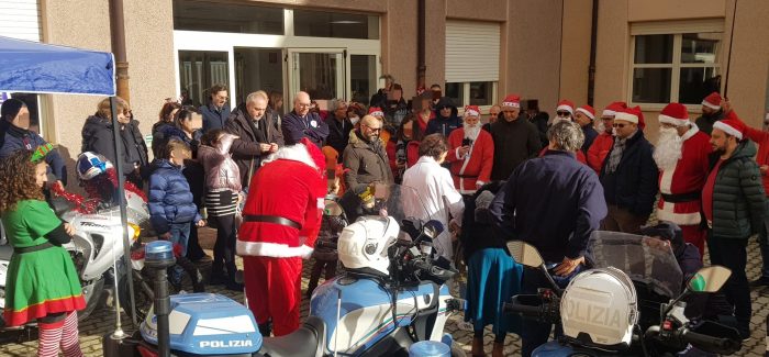 Babbo Natale in moto: la magia della solidarietà arriva ai  piccoli pazienti del reparto oncologico di Reggio Calabria