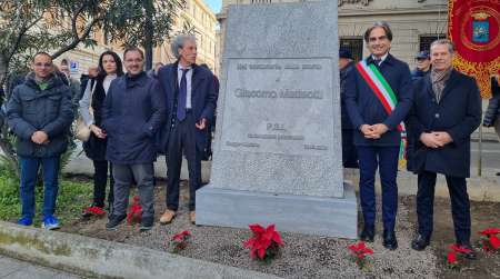 Inaugurata la stele commemorativa dedicata a Matteotti Falcomatà: «Importante ricordare l'esempio di chi ha dato la vita per difendere i valori della democrazia»