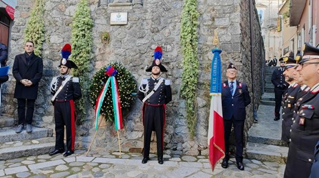 San Giorgio Morgeto, 65° anniversario della morte del Carabiniere Scelto Pasquale Camarda L’Arma dei Carabinieri ha voluto ricordare il militare caduto con la deposizione di una corona di alloro presso il largo intitolato al caduto a San Giorgio Morgeto (RC) e con la celebrazione della Santa Messa officiata dal Cappellano Militare Don Aldo Ripepi