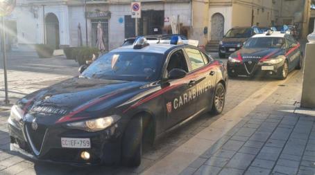 IL FATTO in Calabria. Rapina a mano armata in un supermercato, tre giovani in manette