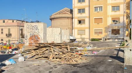 Il Gruppo Italia Viva: “Ricordiamoci cosa era piazza del Popolo, i fatti per fortuna parlano chiaro” L'illegalità ed il degrado non possono essere difesi né tollerati. Piazza del Popolo merita di rinascere